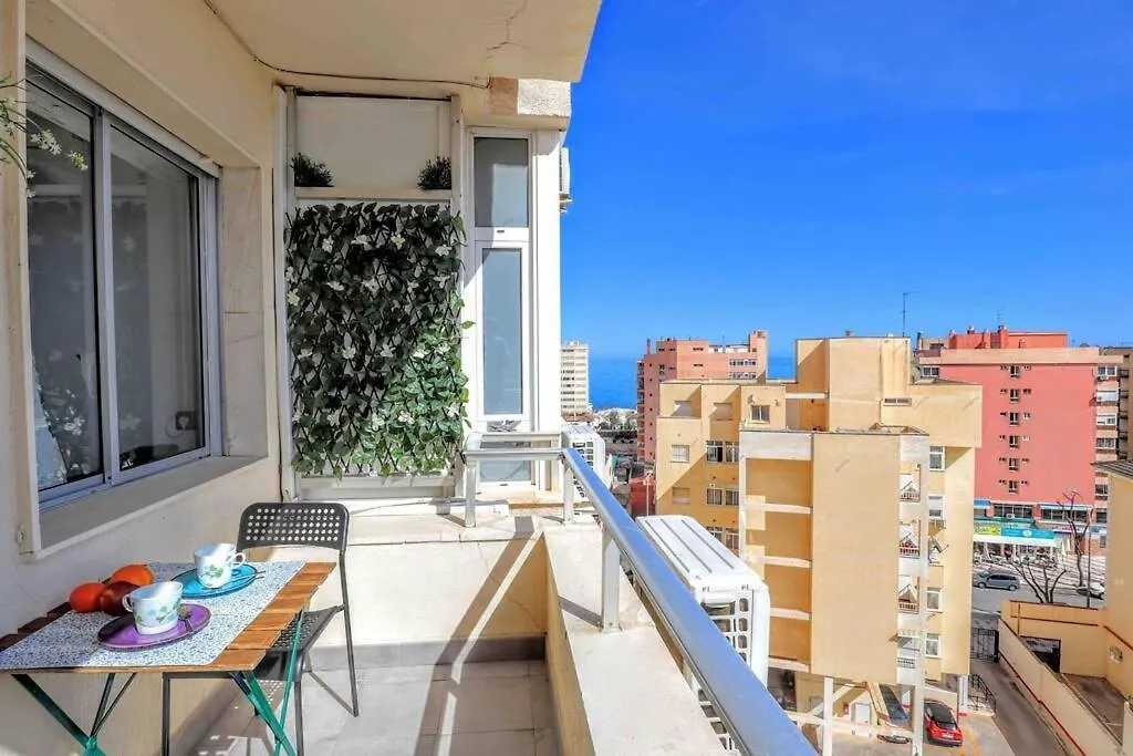 Cozy Holiday Home Palmeras - Wifi, Ac, Pool Torremolinos Apartment